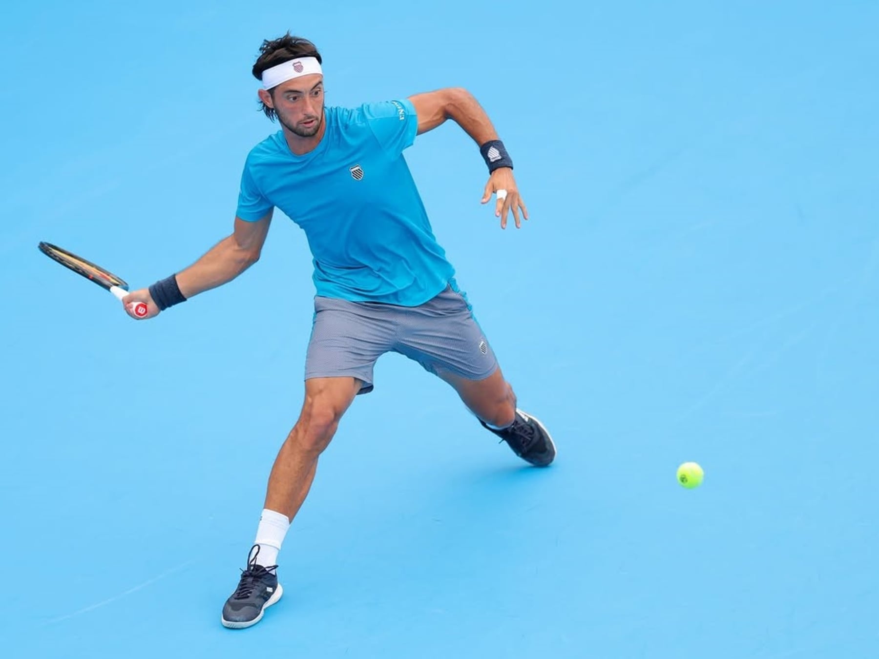Pekín se quedó con la ropa de dos argentinos en la primera ronda