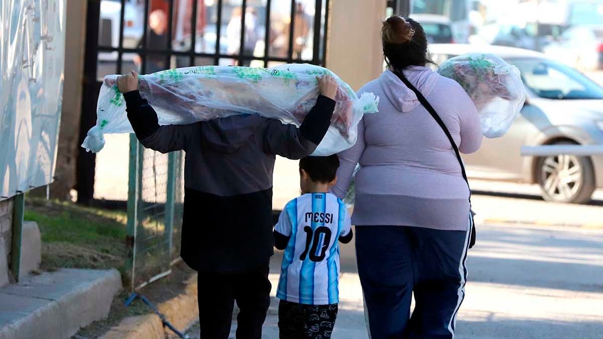 Neuquén abre las puertas del Concentrador con chivito del norte y trucha patagónica como estrellas de la jornada