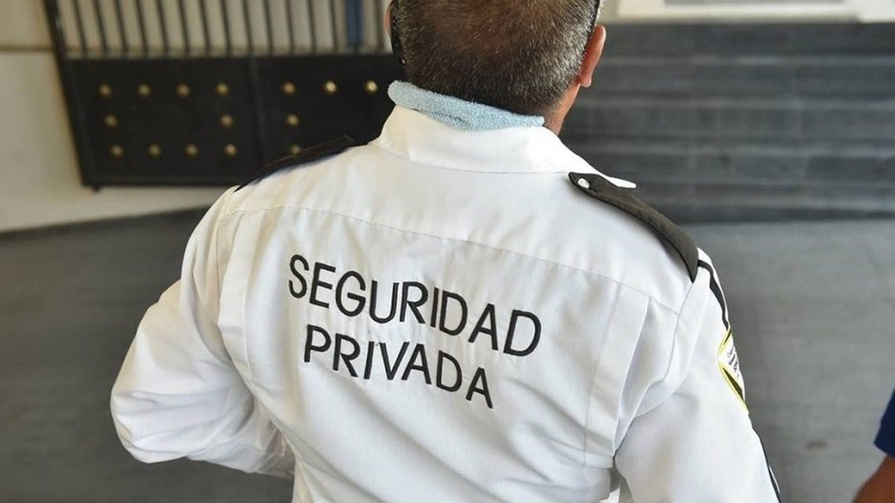 Acuerdo salarial en seguridad privada: el vigilador general percibirá $1.930.000 de total conformado hacia diciembre