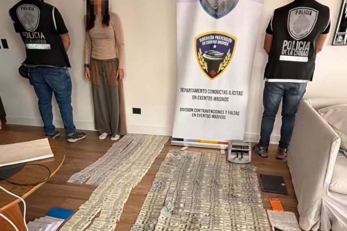 Allanamiento en Vicente López: secuestran más de nueve millones de pesos y entradas en una causa por presunta reventa con sobreprecios del 800%