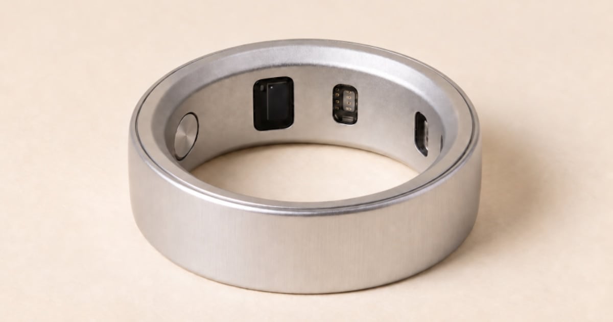 Llegan los anillos con IA: un botón en el dedo para no tocar más el teléfono