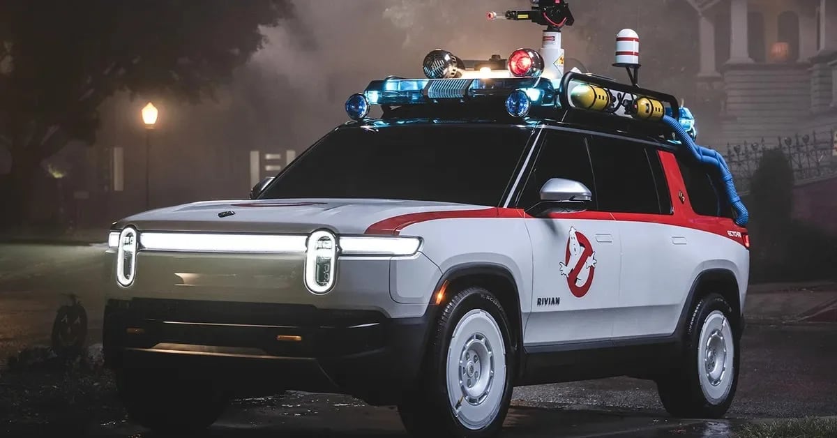 Murray revive a Venkman al volante de una camioneta eléctrica con onda fantasma