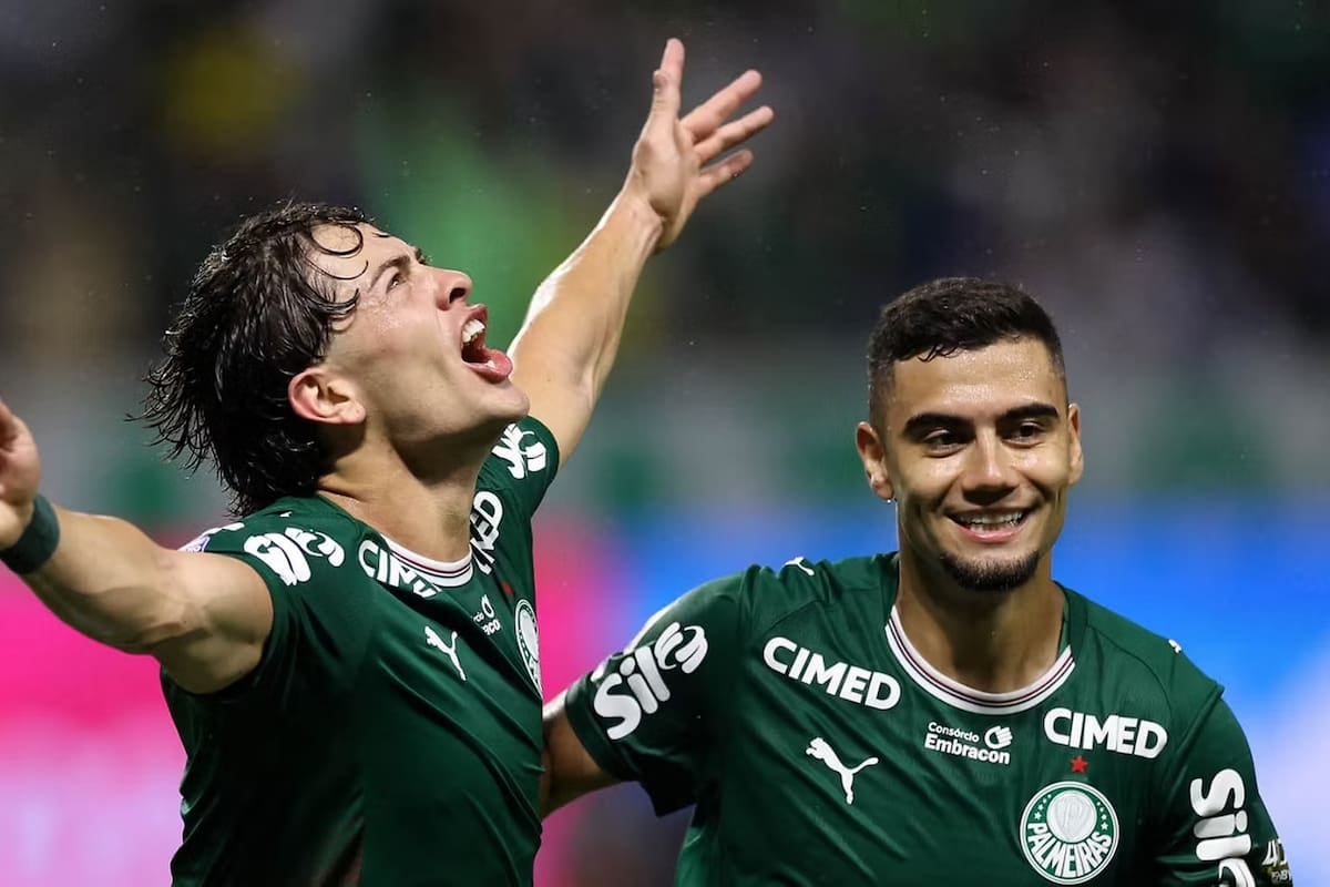 Giay se destapó con un doblete y Seedorf se mandó a hacer terapia de grupo en Corinthians