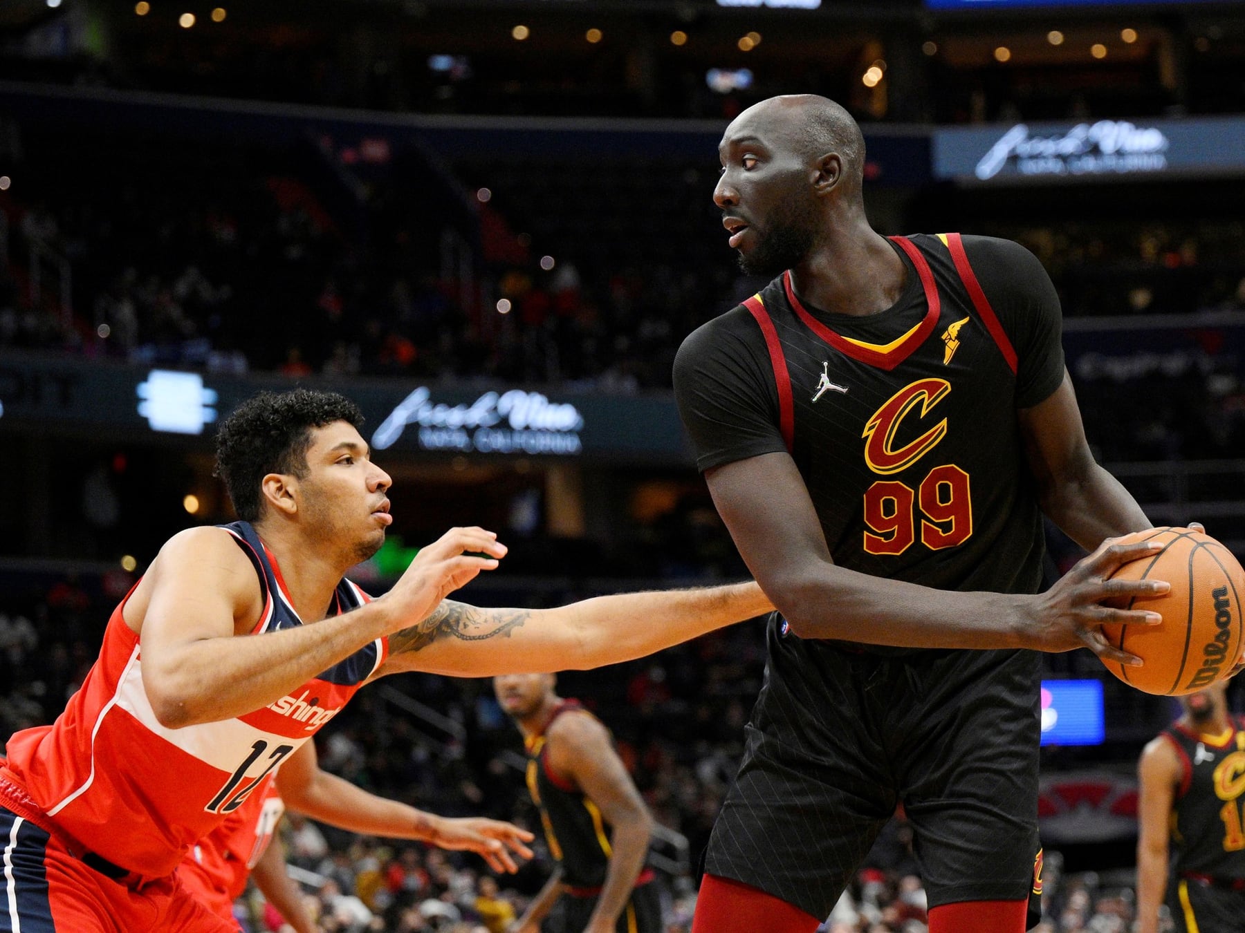 Tacko Fall volvió a la NBA y se calzó la camiseta de los 76ers: el gigante que no se rinde