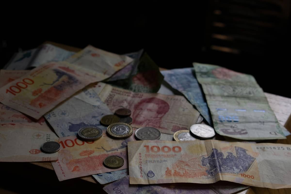 El peso bajo presión: el oficial se sostuvo en $1540 y la inflación de septiembre trepó al 1,9%